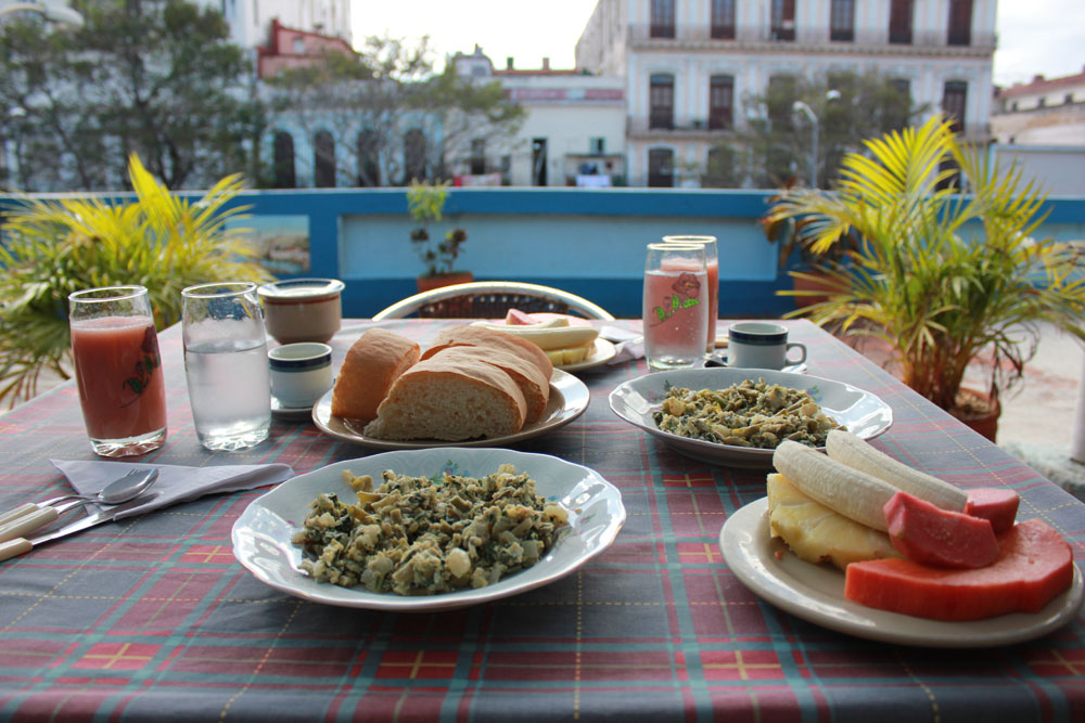 Eating in Cuba
