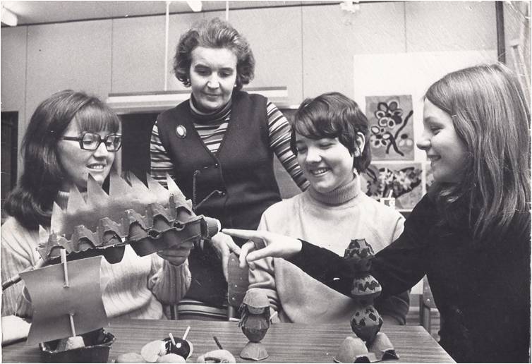 Dr. Freda Briggs working with early childhood students 1971