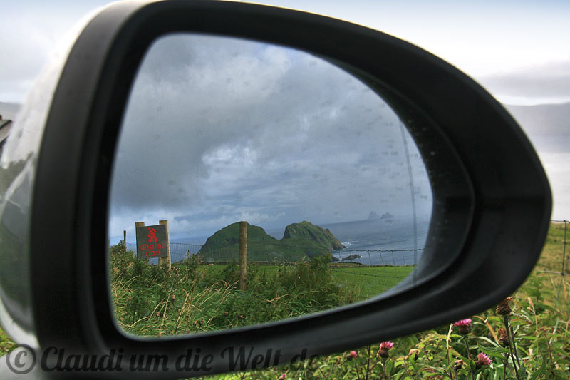 The Skelig Road looks across to the Skelig Islands